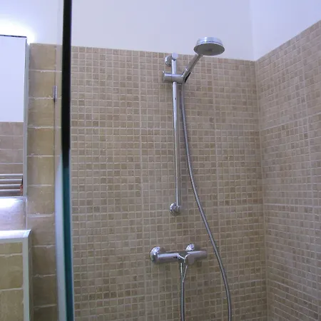 Oasis Of Downtown Daire *